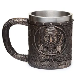Decorative object pirate mug brushed wood effect &amp; patina Puckator image-1