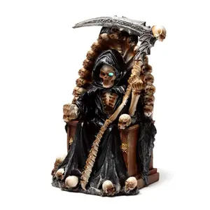 Figurita la Segadora Trono de Calaveras con LED Puckator image-2