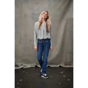 Vaqueros de mujer Pulz Jeans Anett image-2