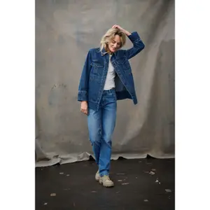 Vaqueros de mujer Pulz Jeans Odetta Loose image-2