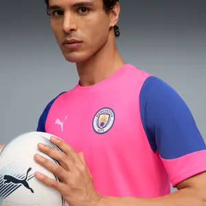 Manchester City training shirt image-4