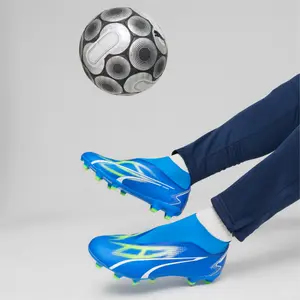 Buty piłkarskie Puma Ultra Match+ FG/AG image-2