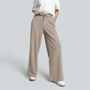 Breda joggingsbyxor för kvinnor Puma Essentials Relaxed TR image-4