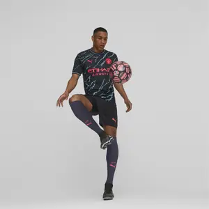 Drittliga-Trikot Manchester City 2023/24 image-4