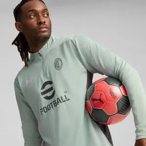 A greve de formação Milan AC 2024/25 image-5