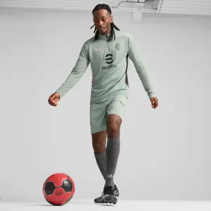 A greve de formação Milan AC 2024/25 image-4