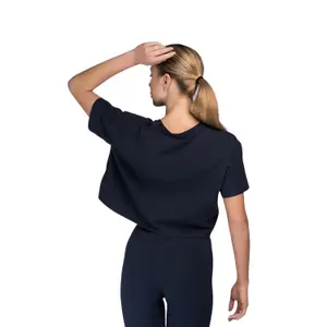 T-shirt cropped oversized para mulher Lonsdale Moira image-2