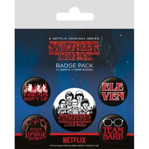 Pack of 5 pins Pyramid Stranger Things Characters image-0