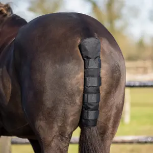 Tail guard Q-essentials Turnout image-3