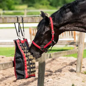 Slow feeder hay bag QHP image-2