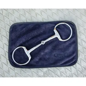Mouthguard Towel QHP image-3