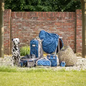 Grooming Bag QHP Collection image-2