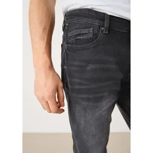Mid-Rise Slim Jeans QS Rick image-2