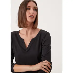 Women's Long Sleeve Jersey T-Shirt with Tunisian Collar QS image-2