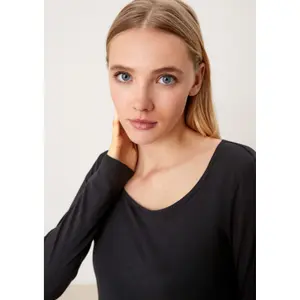 Lightweight Modal Fitted Long Sleeve T-Shirt for Women QS image-6