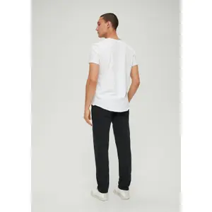 Chino Trousers QS Rick image-4