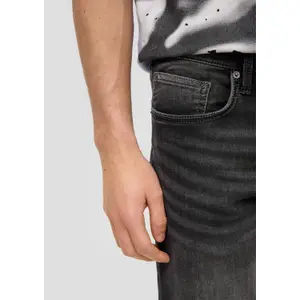 Shorts in Denim with Fixed Turn-ups QS image-3