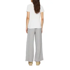 Women's V-neck T-shirt QS image-4