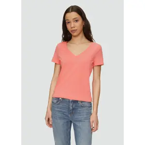 Women's V-neck T-shirt QS image-3