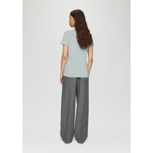 Women's V-neck T-shirt QS image-4