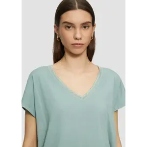 Loose T-Shirt with Lace at Neckline Women QS image-3