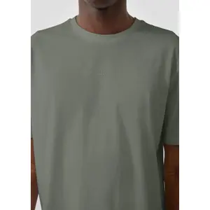 Basic Round Neck T-Shirt QS image-3
