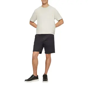 Short Chino Style John in Stretch Cotton with Cuffs QS image-6