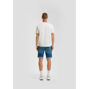 Mid-Rise Straight Leg Denim Shorts with 5 Pockets QS John image-1
