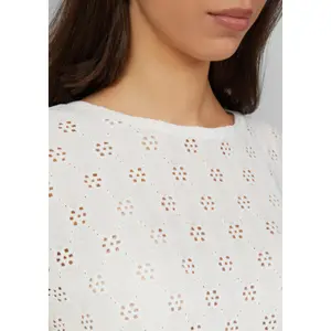 Embroidered Design T-Shirt Women QS image-3