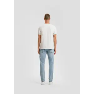 Mid-Rise Slim Jeans with Subtle Wash QS Rick image-1