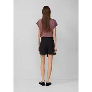 High-Waisted Denim Skirt-Short with Chain Women QS image-4