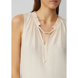Women's sleeveless viscose blouse QS image-3