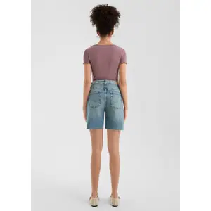 Women's shorts QS Mom image-4
