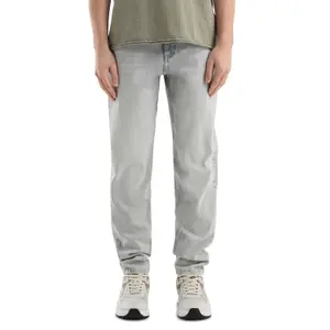 Mid-Rise Relaxed Jeans QS image-2