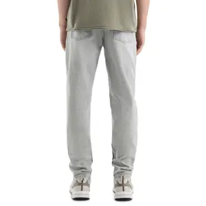Mid-Rise Relaxed Jeans QS image-5