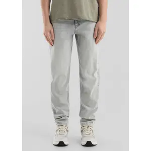 Mid-Rise Relaxed Jeans QS image-6