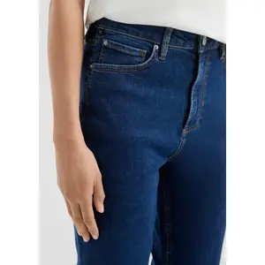 Women's Tapered Jeans QS image-3