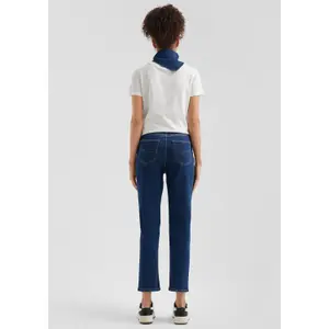 Women's Tapered Jeans QS image-4