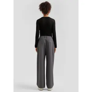 Wide Pleated Mid-Rise Trousers Women QS image-4