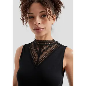 Lace High Neck Vest Women QS image-3