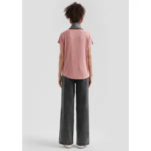Women's Batwing Sleeve V-Neck T-Shirt QS image-4