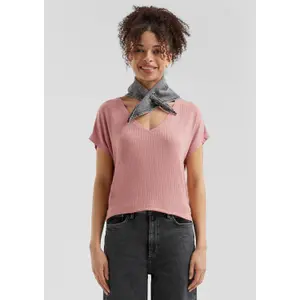 Women's Batwing Sleeve V-Neck T-Shirt QS image-6