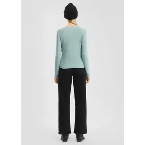 Women's Fitted Long Sleeve T-Shirt QS image-4