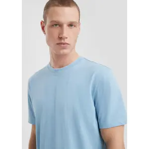 Basic Round Neck T-Shirt QS image-3