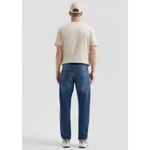 Regular Fit 5 Pocket Mid Rise Jeans QS Pete image-4