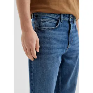 Mid-Rise Relaxed Fit Tapered Jeans QS Devon image-3