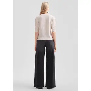 Classic Cut Knit Sweater Women QS image-4