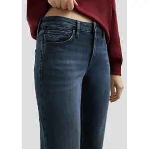 Mid-Rise Straight Leg Jeans Women QS Catie image-3
