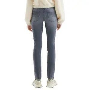 Casual Mid-Rise Slim Jeans for Women QS Catie image-5