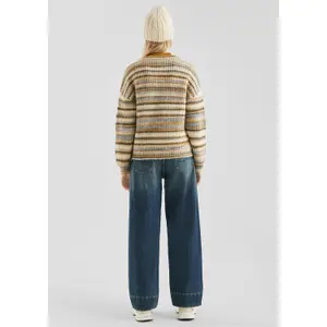 Comfortable Pullover in Vibrant Colours Women QS image-4